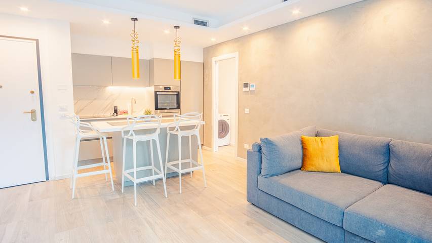 Gîte pour 2 personnes, avec jardin ainsi que jacuzzi et piscine à Padenghe sul Garda - 2