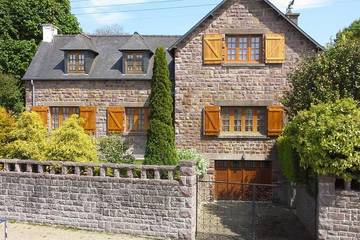 Gîte pour 7 personnes, avec jardin et terrasse, animaux acceptés à Pludual