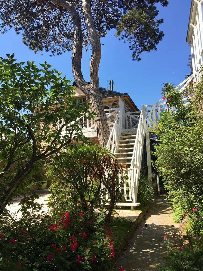 Maison de vacances pour 4 personnes, avec Balcon et Terrasse ainsi que Jardin et Vue à Saint-Coulomb