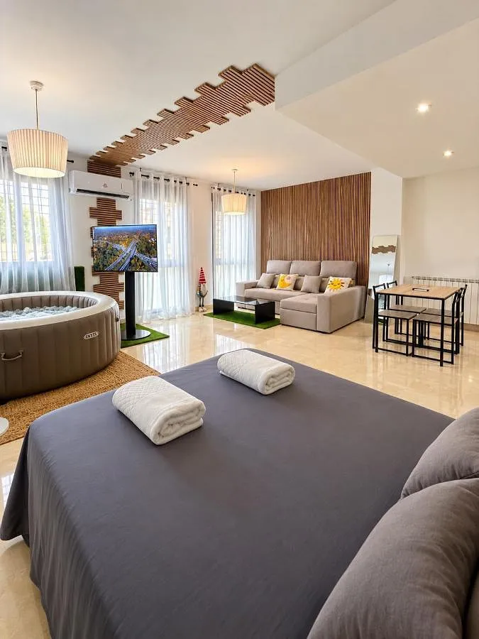 Apartamento de vacaciones para 2 personas, con piscina y jacuzzi - 1