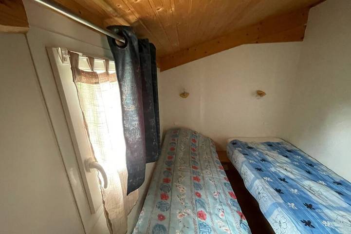 Gîte pour 6 personnes, avec Piscine à Chazemais - 4
