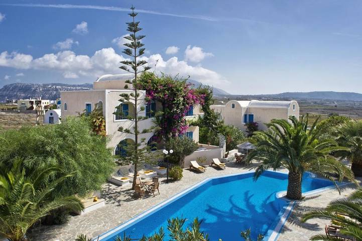 Apartahotel para 3 personas, con jardín y piscina en Santorini