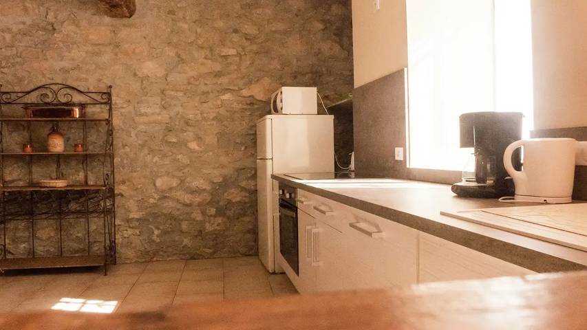 Location de vacances pour 6 personnes, avec piscine et jardin à Montbrun-des-Corbières - 4