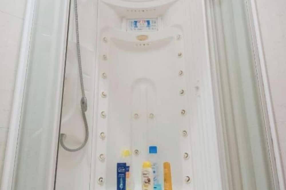 Camera Tripla- Modern in Trento, Dolomiti di Fiemme