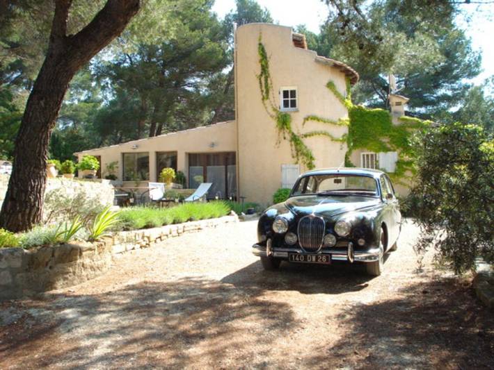 Location de vacances pour 2 personnes, avec jardin et piscine au Parc naturel régional des Alpilles - 2