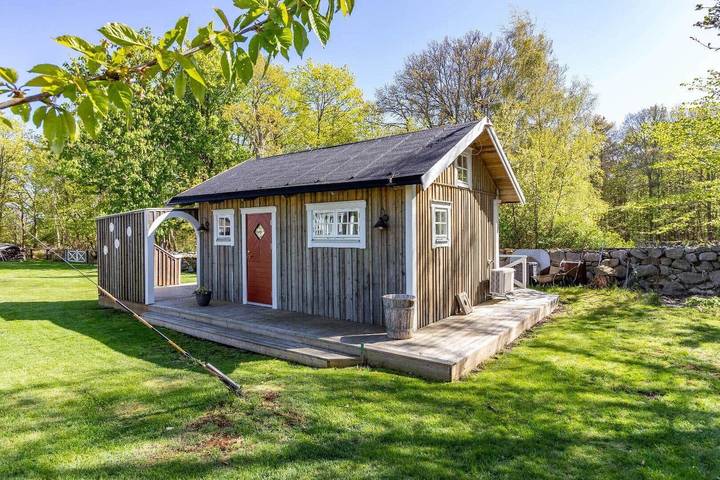 Ferienhaus für 4 Personen, mit Whirlpool und Terrasse