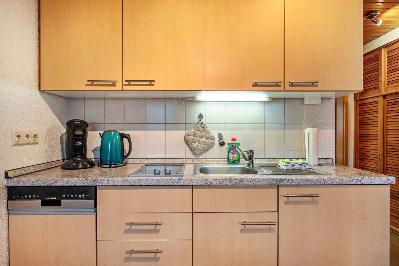Ganze Wohnung, Ferienwohnung 'Vogelnest, 35qm' mit Gemeinschaftsgarten und Wi-Fi in Suedlicher Schwarzwald, Titisee-Neustadt