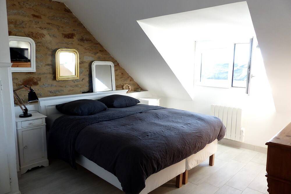 Vista al mar Casa Situada Sobre el Puerto de Conquet los Gastos Incluidos in Le Conquet, Región de Brest