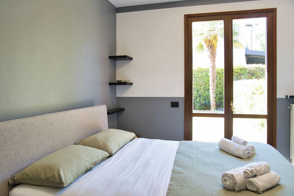 Ganze Wohnung, Il Giardino sul Lago – Pool Residence in Garlate, Comer See