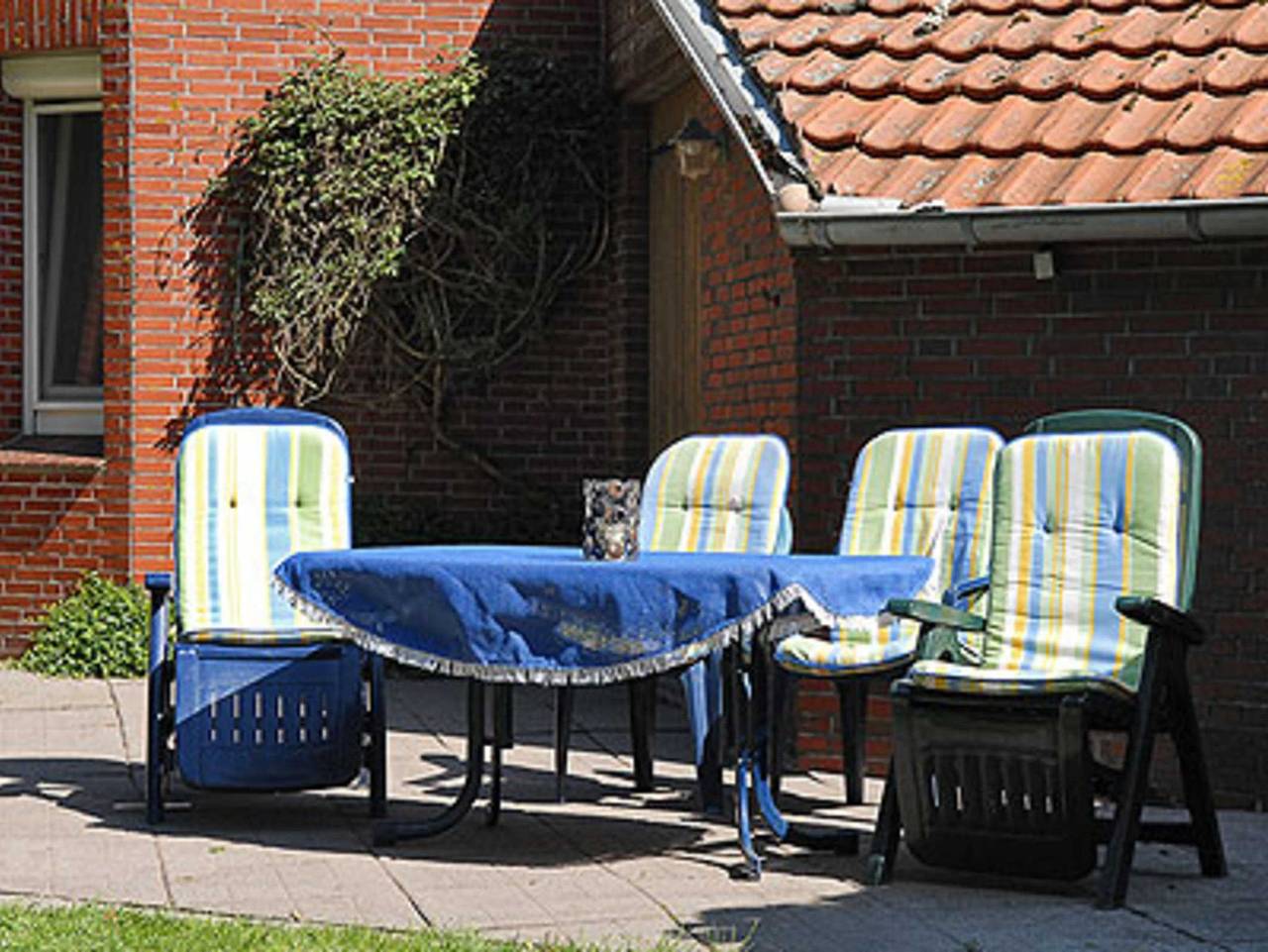 Ferienhof Tannen in Thunum bei Bensersiel - Ferienwohnung West in Stedesdorf, Landkreis Wittmund