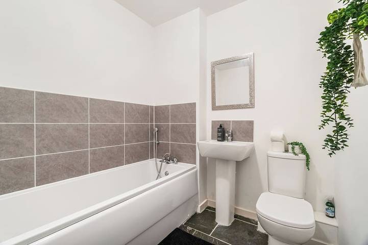 House - Sleeps 4 - Garden - Parking in Ashford, Région d'Ashford