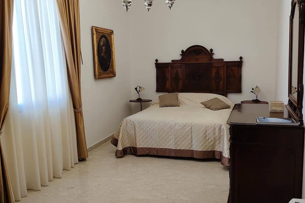 Villa Fontana with private pool and ancient botanical park in Sant'Andrea Bonagia, Valderice