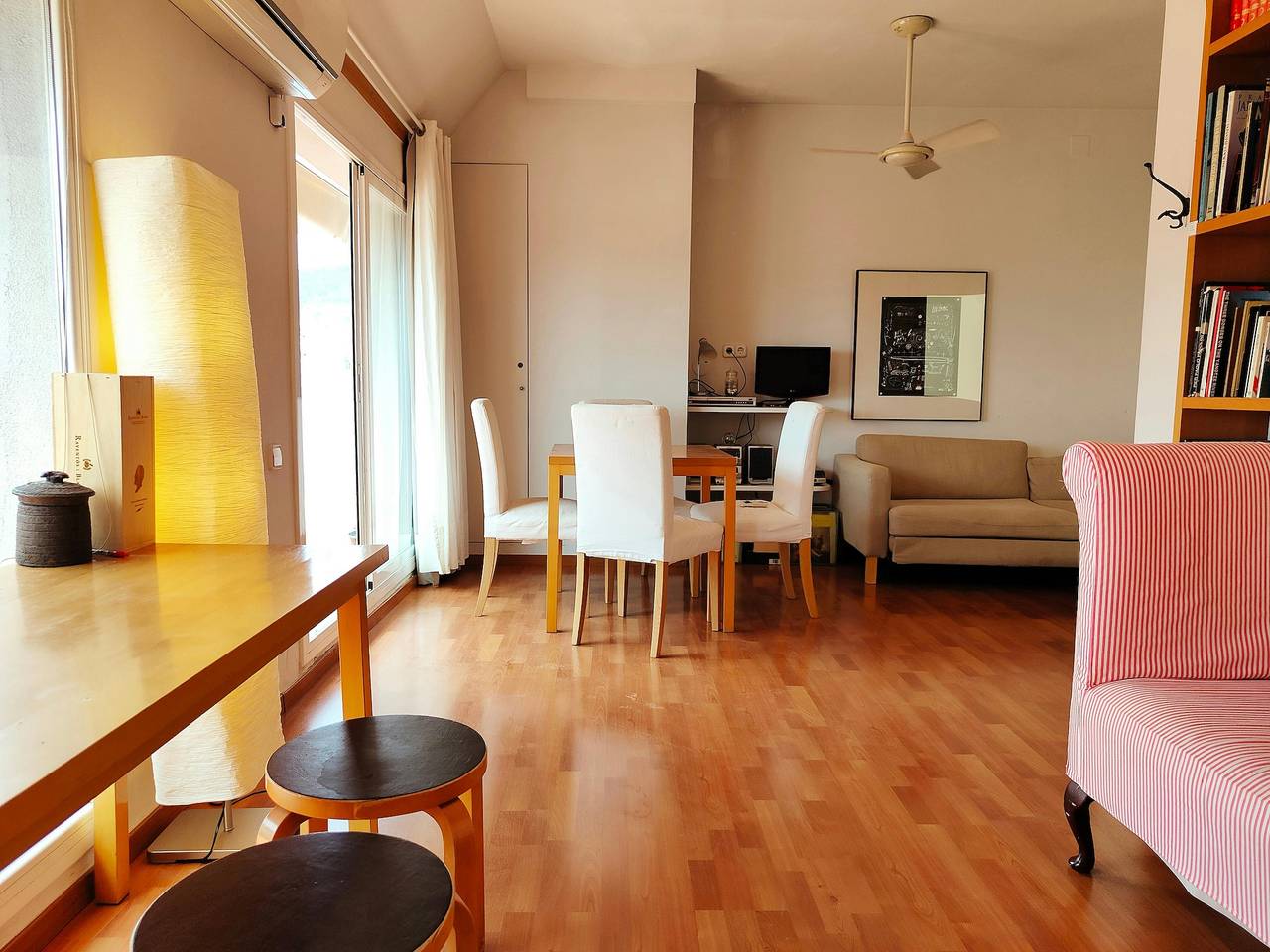 Apartamento entero, Amazing city views + terrace! Gràcia - Parc Güell in Barcelona, Barcelonés