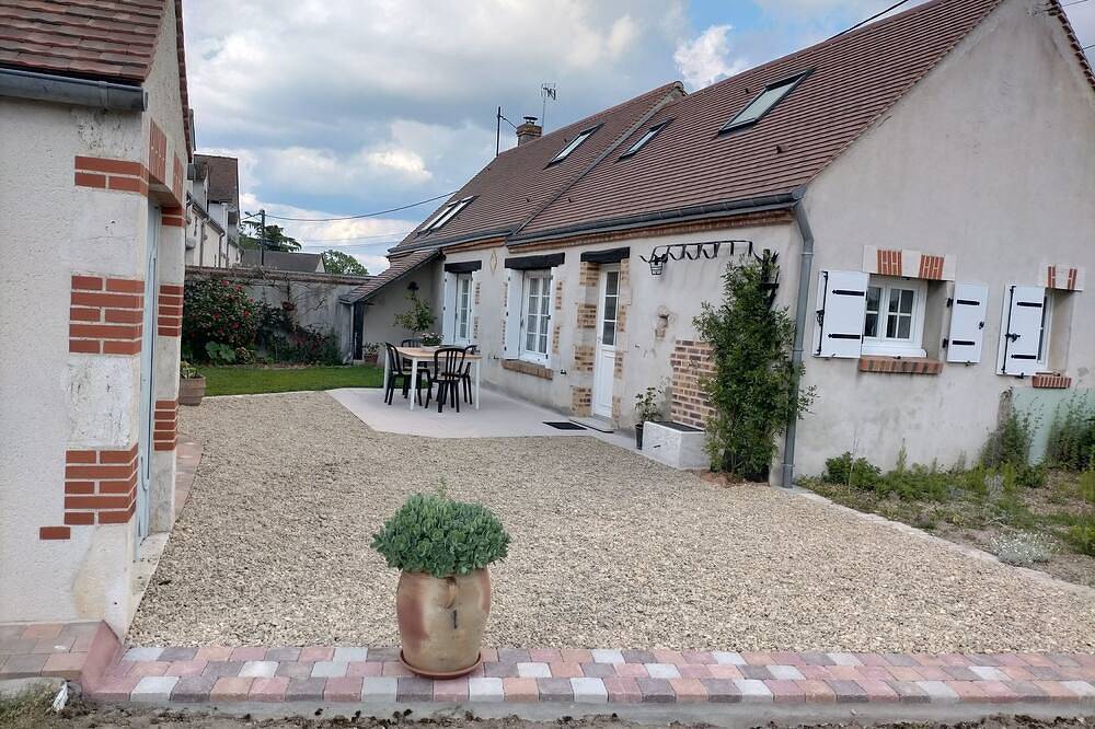 Country house between loire and sologne in Mézières-lez-Cléry, Sologne