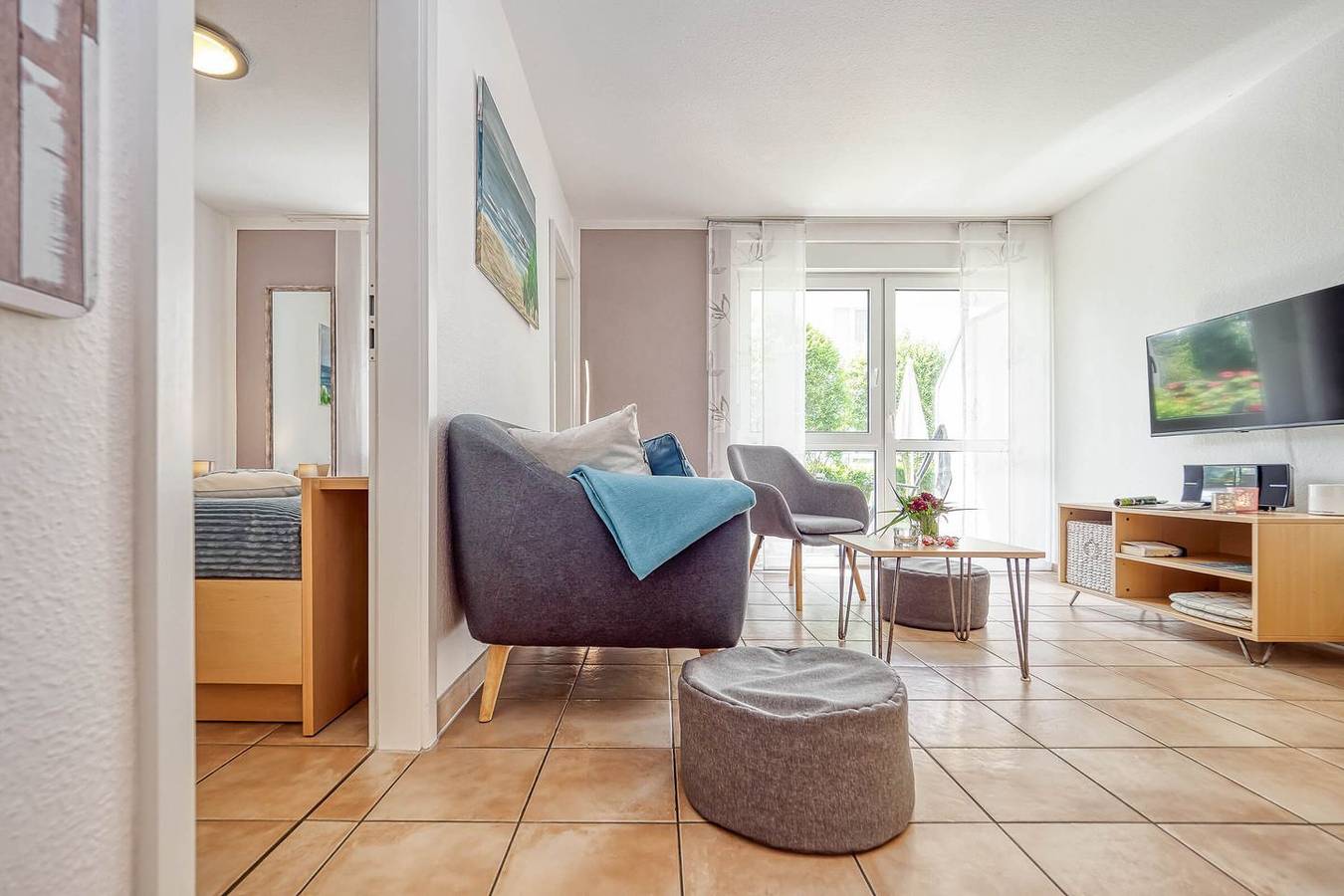 Ganze Wohnung, Helle, komfortabel ausgestattete Wohnung direkt an Deich und Strand! in Ostseebad Zingst, Zingst