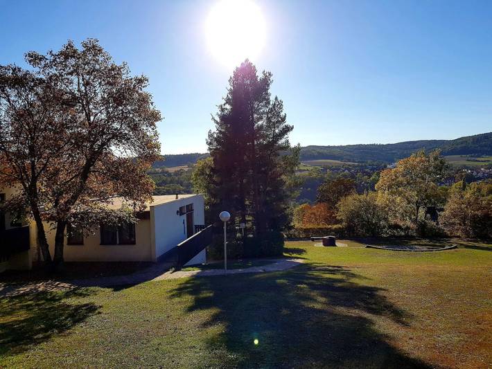 Bungalow für 4 Personen, mit Terrasse und Garten sowie Ausblick, mit Haustier in Franken
