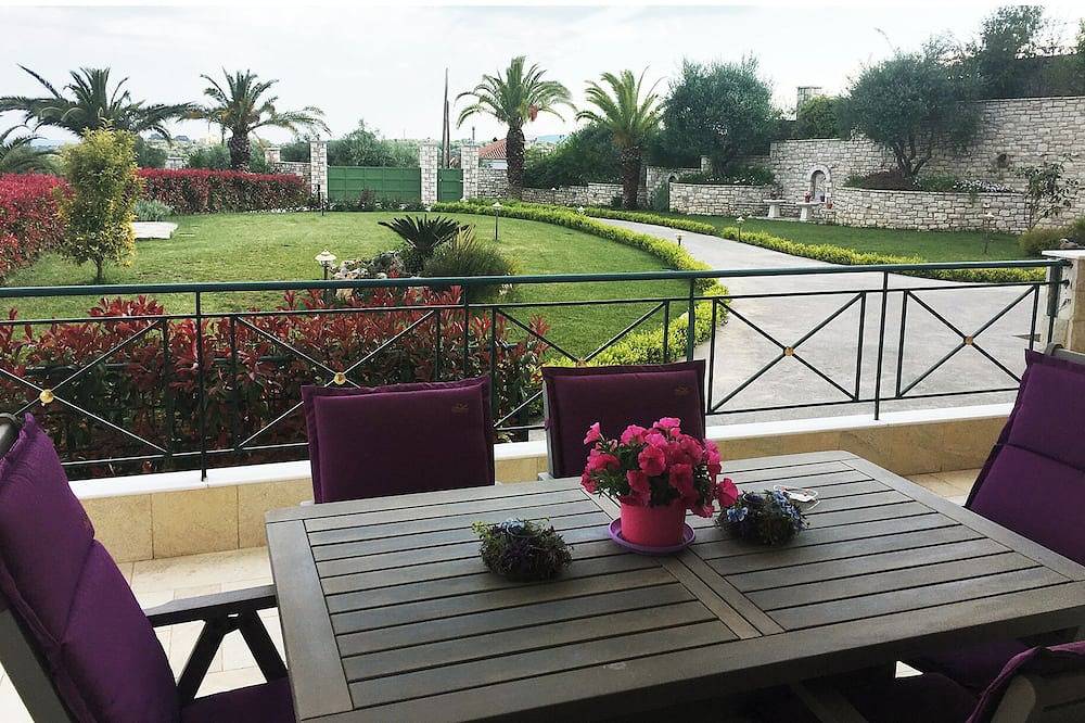 Appartement entier, Condo de style rustique confortable nouvellement construit in Région de Messenia