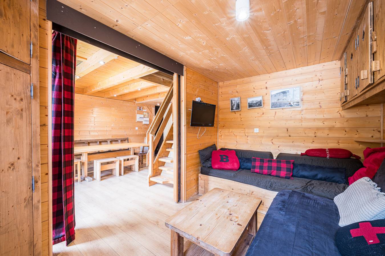 Ganze Wohnung, Ferienwohnung 'Les Avenières - La Norma' mit Bergblick, Balkon und Wlan in La Norma, Villarodin-Bourget
