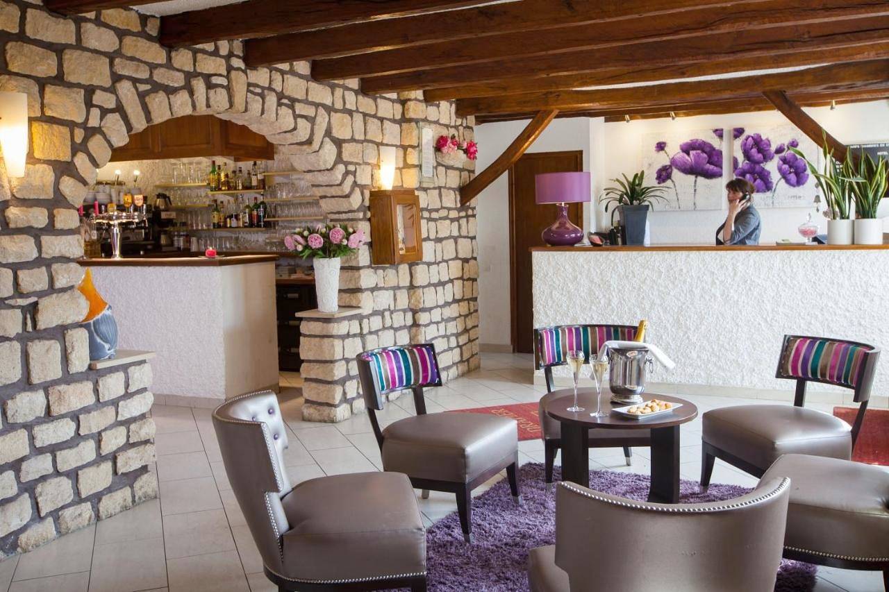 Logis Hôtel du Lac de la Madine in Heudicourt-sous-les-Côtes, Région de Commercy