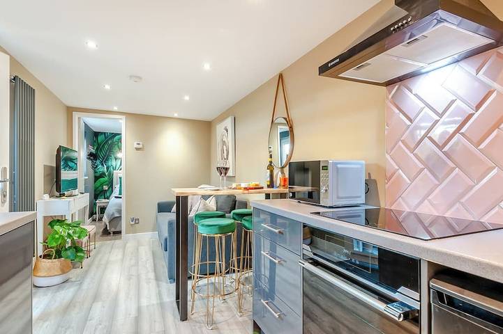 Ferienhaus für 3 Personen, mit Whirlpool und Garten, mit Haustier