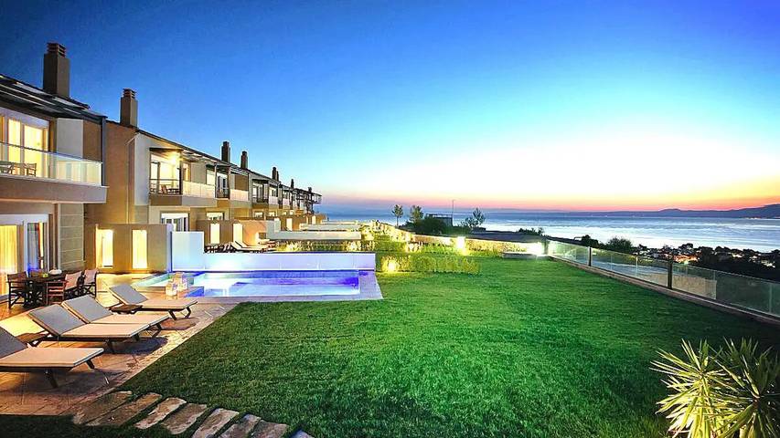 Ferienhaus für 8 Personen, mit Pool und Sauna sowie Garten, mit Haustier in Chalkidiki