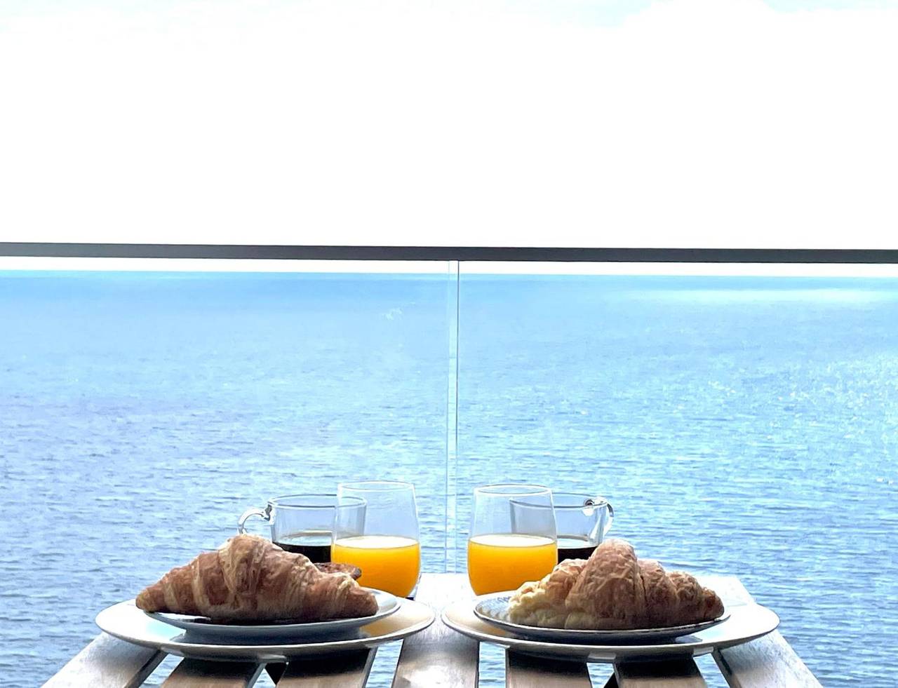 Ganze Wohnung, Ferienwohnung 'Ocean Cliff' mit Meerblick, Balkon und Wi-Fi in Gaula, Madeira