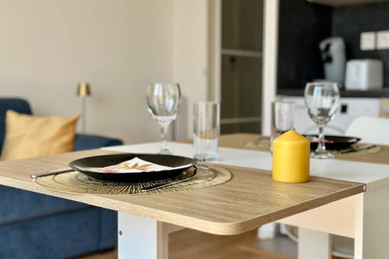 Entire studio, Bright studio with balcony and private parking in La Rochelle, La Rochelle region