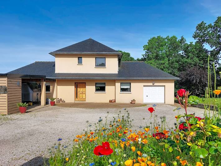Location de vacances pour 6 personnes, avec Terrasse et Jardin à Saint-Méen