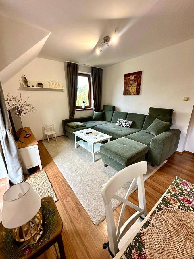 Ferienwohnung für 4 Personen, mit Balkon und Ausblick in Donovaly
