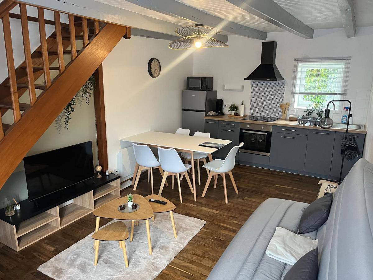 One-Bedroom House in Pleucadeuc, Région de Vannes