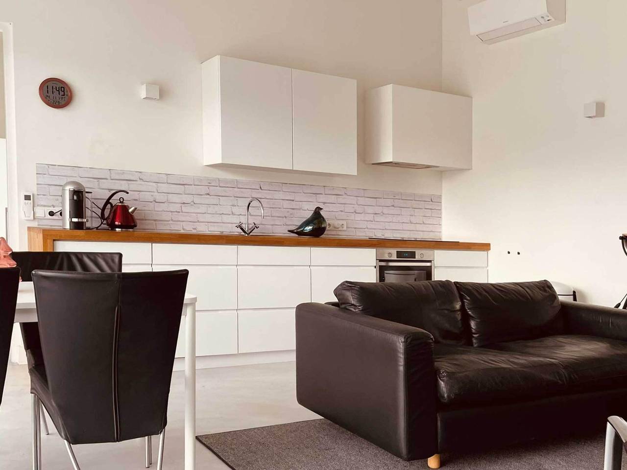 Luxury house and large garden in a wooded area in Oosterhout, North Brabant