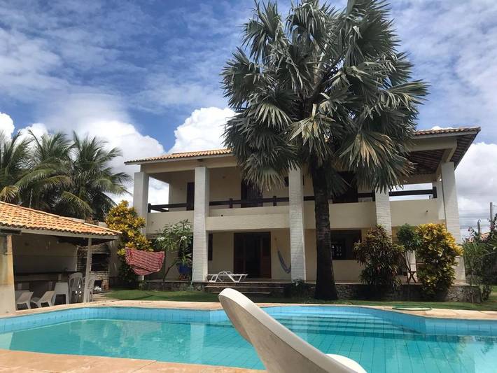 Casas e apartamentos de temporada para 17 pessoas, com piscina e vista e ainda jardim em Cascavel