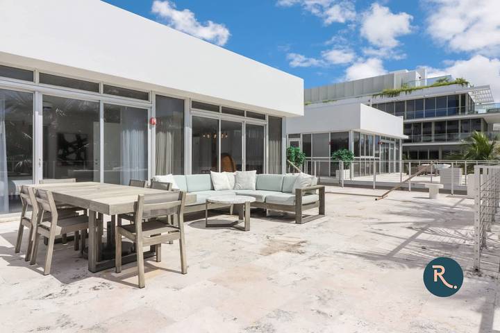 Appartamento per 6 persone, con piscina, adatto a famiglie con bambini a Miami Beach