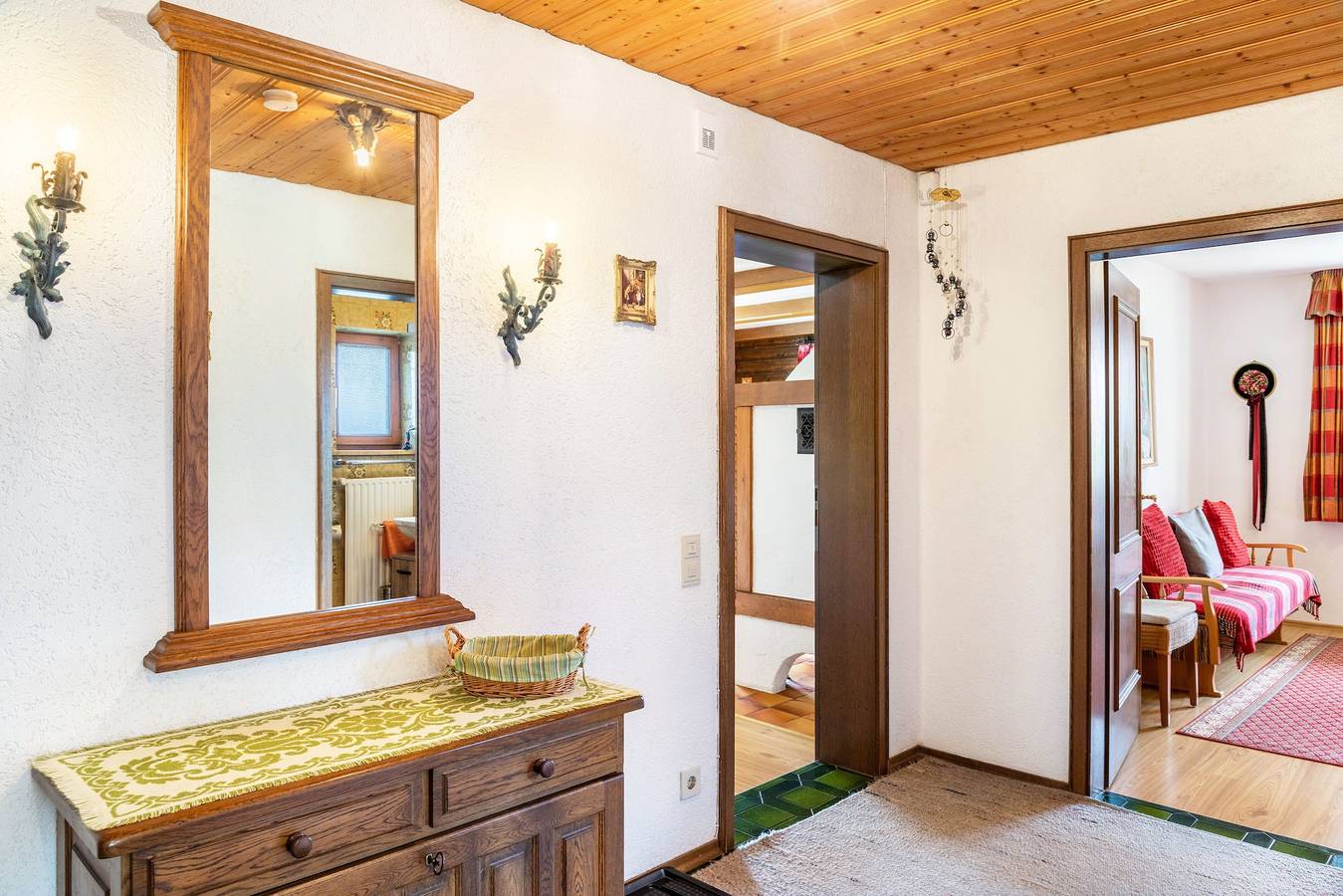 Appartement 'Parterre' met Uitzicht op de Bergen, Privéterras en Wi-Fi, foto 11
