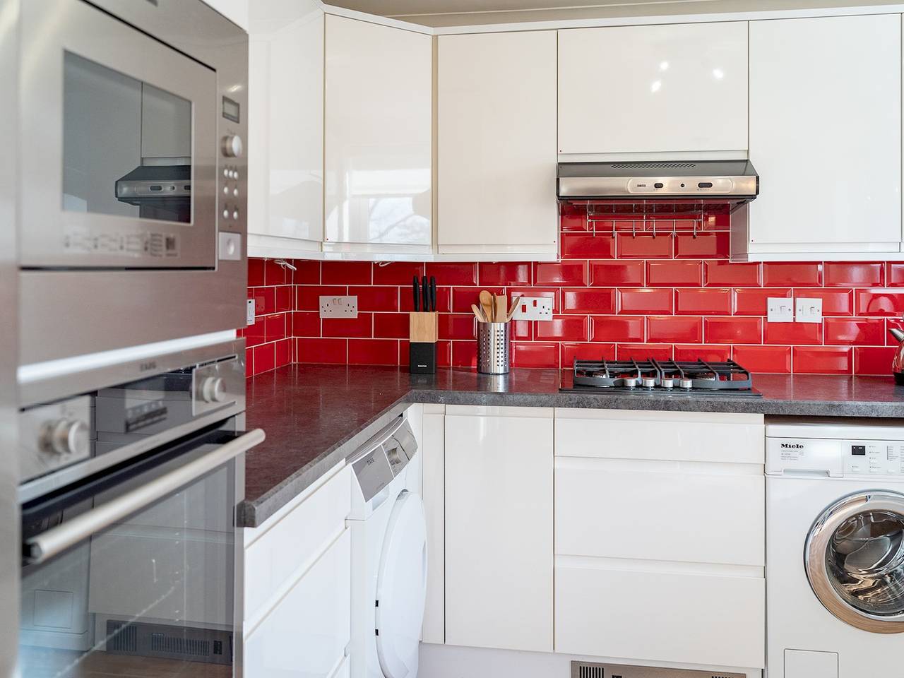 Pass the Keys | Stylish 4 Bedroom Home with Parking in Borehamwood in Elstree and Borehamwood, Hertfordshire