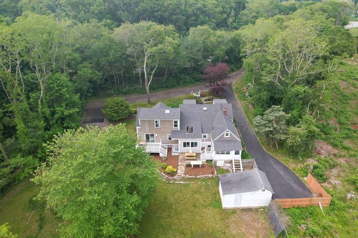 Vacation house for 8 people, with yard in Massachusetts