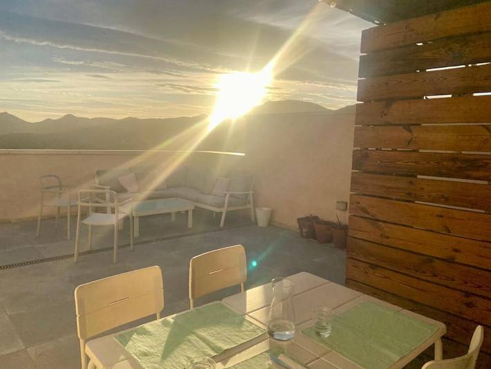 Apartamento para 4 personas, con piscina además de vistas y terraza en Pozo de los Frailes