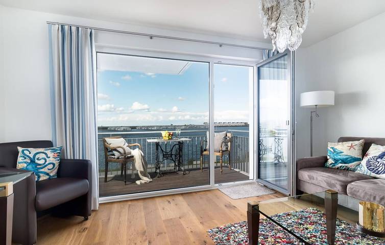 Ganze Ferienwohnung, Apartment mit Meerblick, Terrasse und Parkplatz, 1 km zum Strand in Olpenitz, Kappeln
