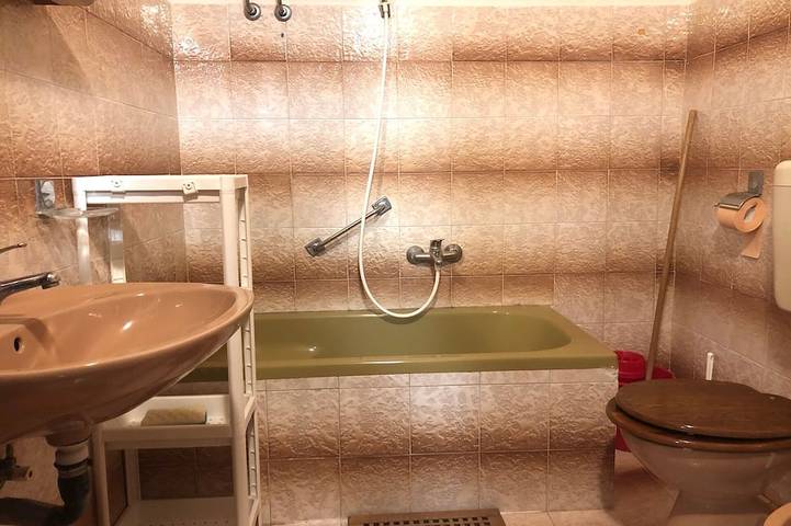 Ganze Wohnung, 2-Zimmer-Ferienwohnung mit Balkon und Meerblick Mrljane, Pasman in Nevidane, Pasman