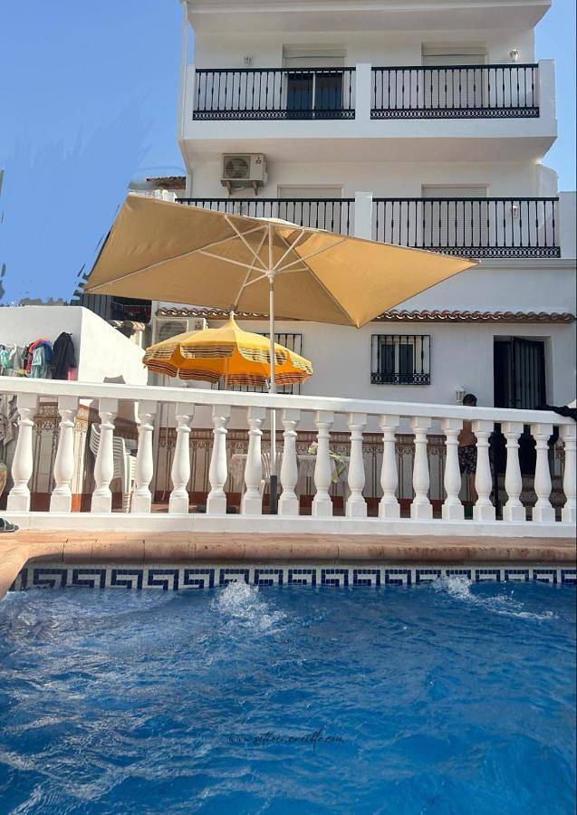 Five-Bedroom House in Navalón, Anna