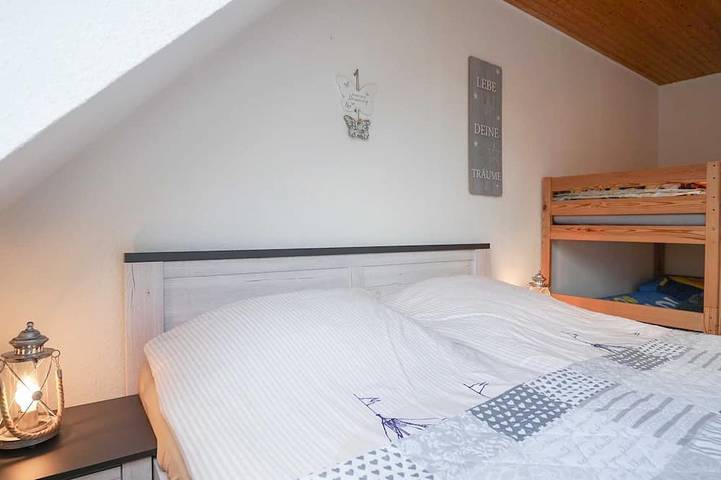 Ferienwohnung für 4 Personen, mit Terrasse und Garten in Langenhorn - 2
