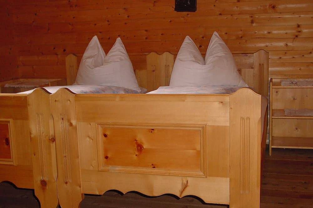 Ground Floor Apartment at House Gutwenger in Innervillgraten, Tirolo dell'Est