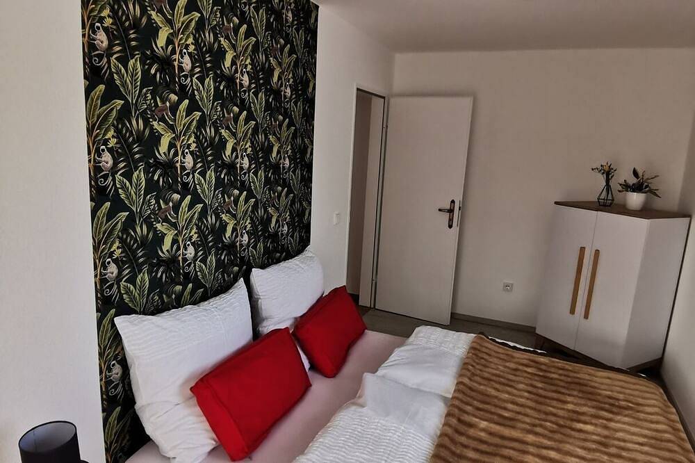 Ganze Wohnung, Ferienwohnung \"Fröhlich am Baderbichl\" in Tutzing, Starnberger See