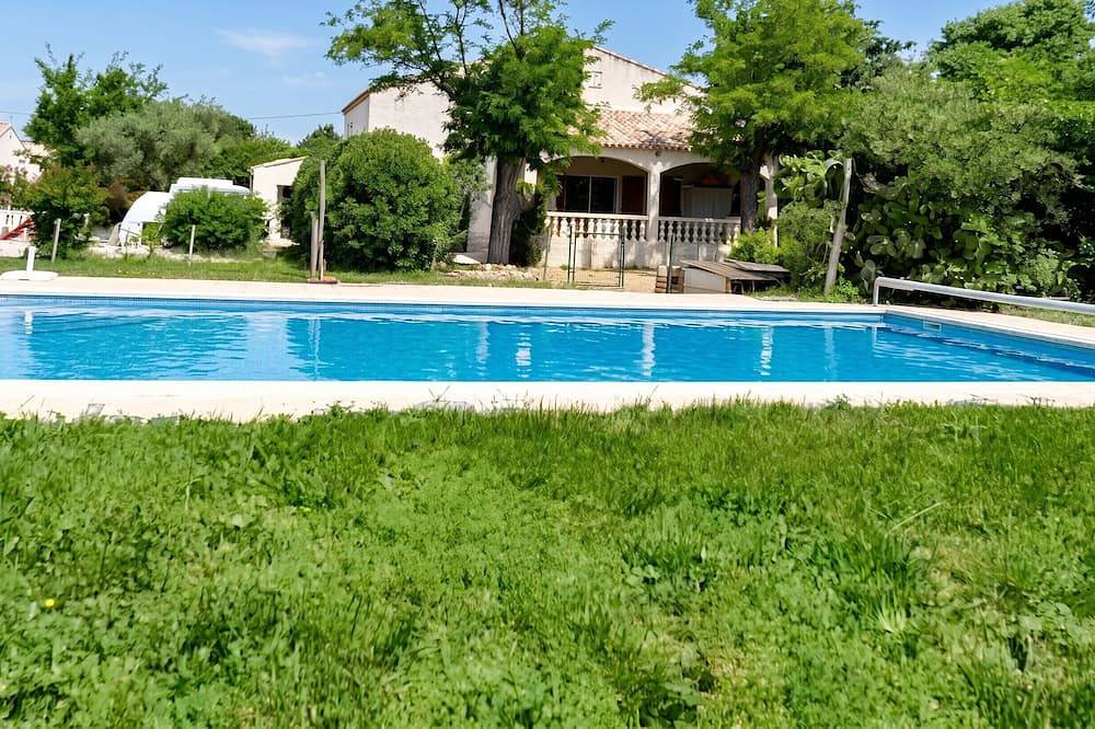 Homerez - Villa in Aimargues in Aimargues, Mediterranean Coast (France)