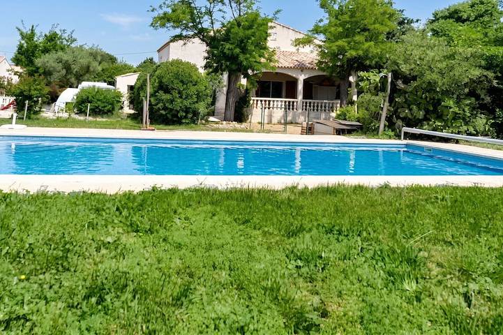 Villa pour 15 personnes, avec jardin et terrasse, animaux acceptés