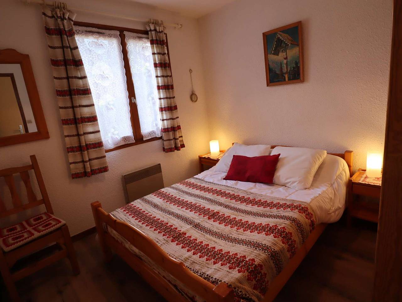 Entire apartment, Cozy 2-Br Apartment with Fireplace, Terrace, and Ski Access in Arêches-Beaufort in Beaufort (Rhône-Alpes), Albertville region