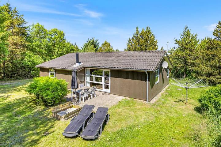 Villa für 6 Personen, mit Balkon/Terrasse und Whirlpool sowie Sauna - 1