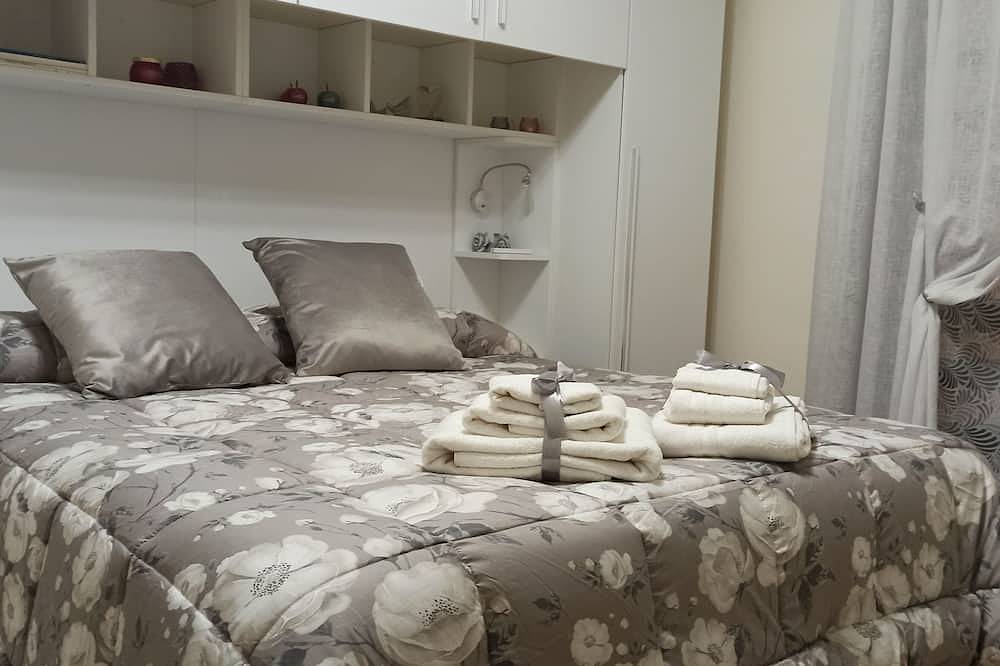 Appartamento intero, Appartamento al centro, recentemente ristrutturato, confortevole e accogliente. in Castellammare di Stabia, Napoli e dintorni