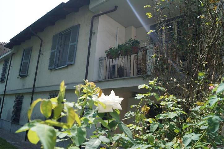 Chambre d’hôte pour 2 personnes, avec vue ainsi que terrasse et jardin, animaux acceptés à Verceil - 2