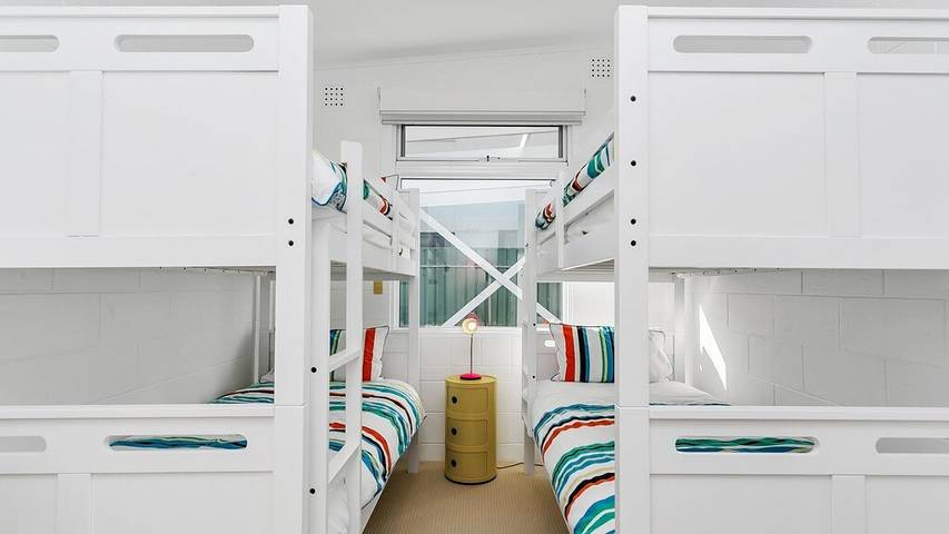 Holiday home for 6 people, with garden and terrace, with pets in Middleton (South Australia)